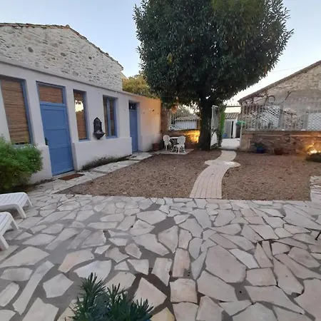 La Maisonnette Avec Spa, Piscine Et Climatisation Ferienhaus