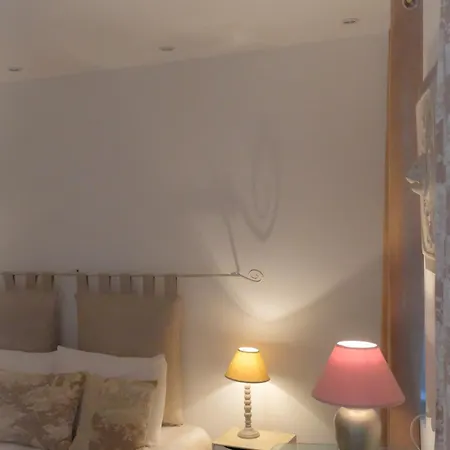 La Maisonnette Avec Spa, Piscine Et Climatisation