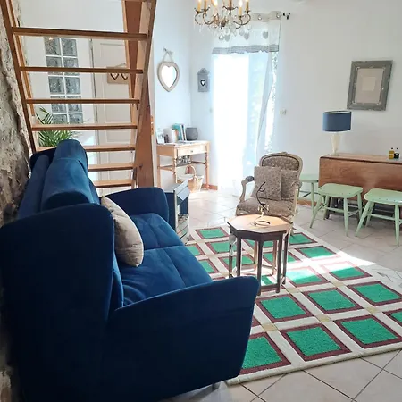 Σπίτι διακοπών La Maisonnette Avec Spa, Piscine Et Climatisation