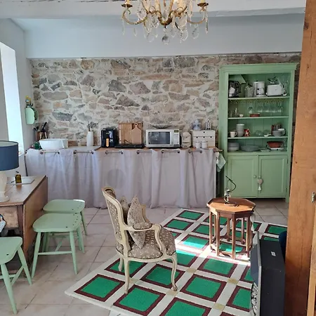 Σπίτι διακοπών La Maisonnette Avec Spa, Piscine Et Climatisation