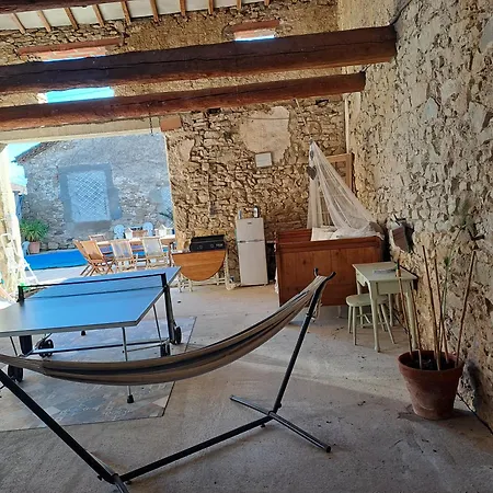 La Maisonnette Avec Spa, Piscine Et Climatisation 度假居 *