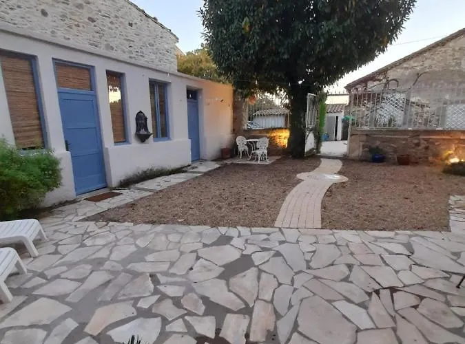 La Maisonnette Avec Spa, Piscine Et Climatisation 度假居