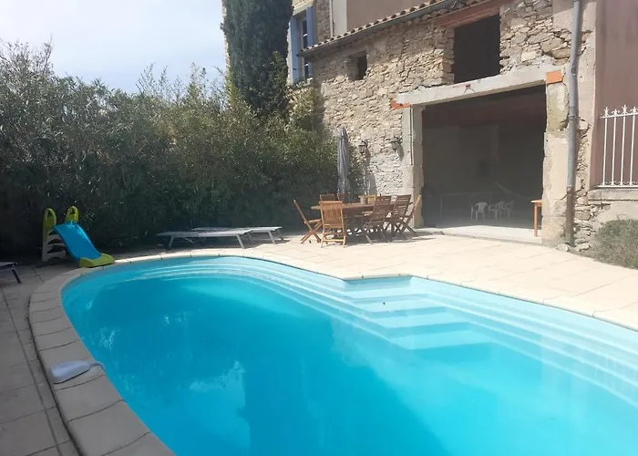 Hébergement de vacances La Maisonnette Avec Et Piscine *