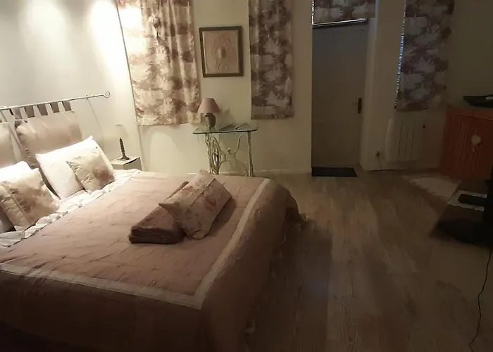 度假居 La Maisonnette Avec Spa, Piscine Et Climatisation Sainte-Valière