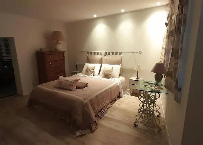 La Maisonnette Avec Spa, Piscine Et Climatisation Sainte-Valière