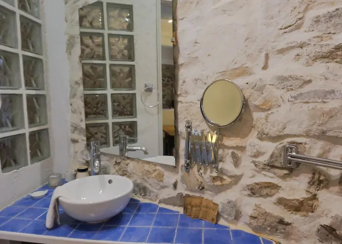 La Maisonnette Avec Spa, Piscine Et Climatisation *