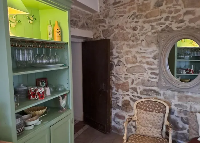 La Maisonnette Avec Spa, Piscine Et Climatisation