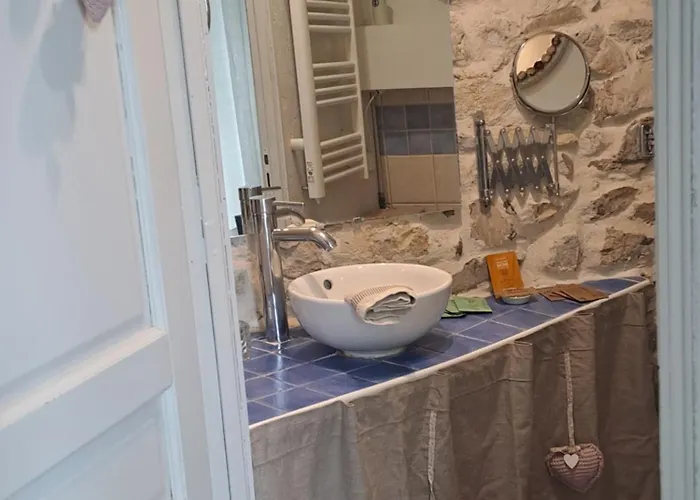 La Maisonnette Avec Spa, Piscine Et Climatisation *