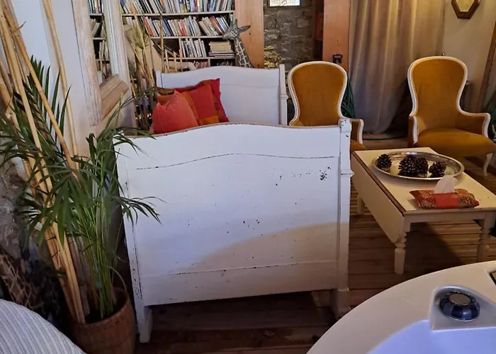 La Maisonnette Avec Spa, Piscine Et Climatisation 度假居 Sainte-Valière